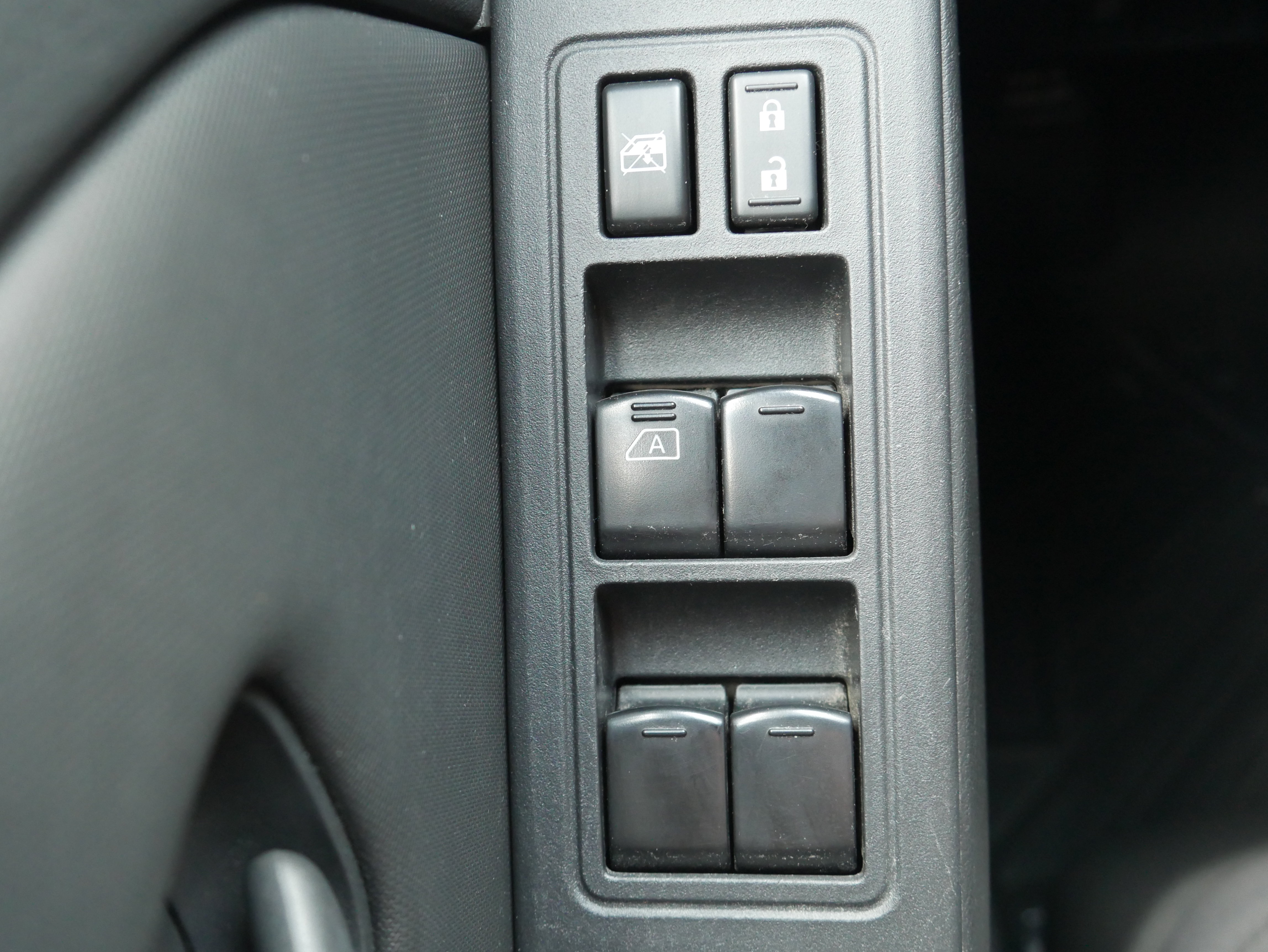 Used 2023 Nissan Frontier S w/ Technology Package AWD/4WD image 27