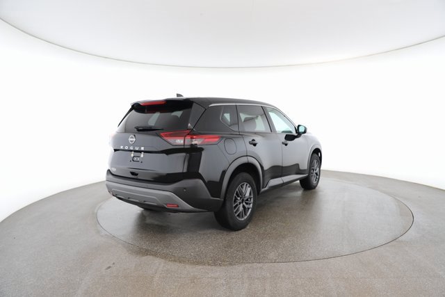 Used 2023 Nissan Rogue S image 17