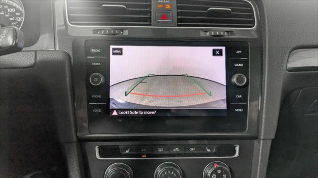 Used 2018 Volkswagen Golf SE FWD image 30