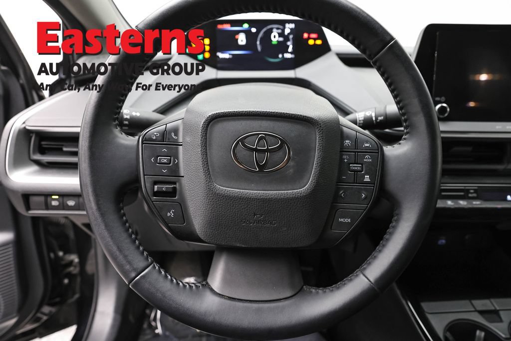 Used 2023 Toyota Prius LE FWD image 10