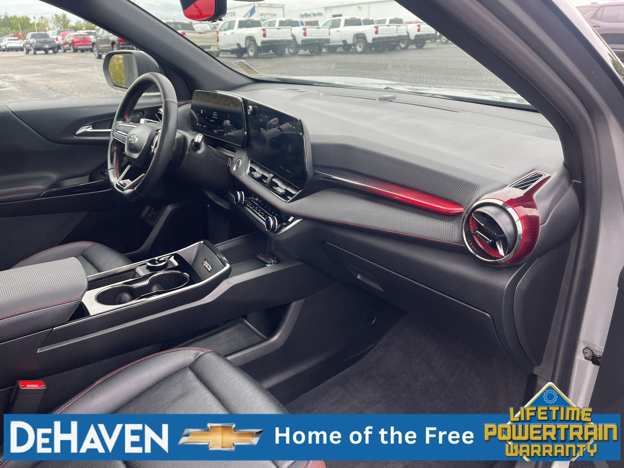 Used 2025 Chevrolet Equinox RS w/ Safety and Technology Package AWD/4WD image 29