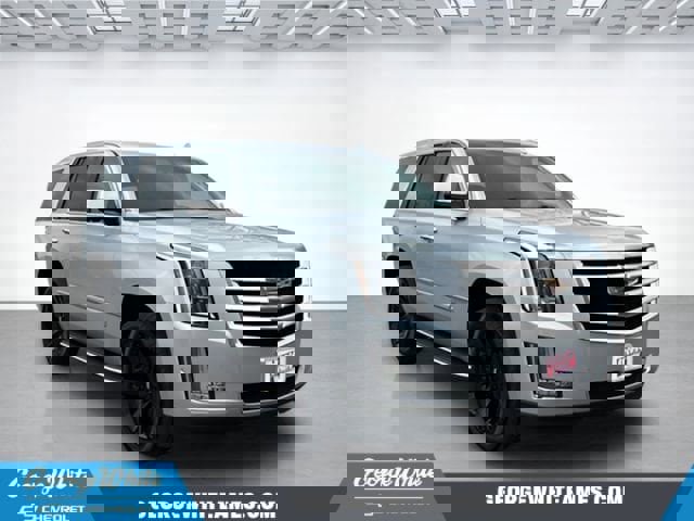 Used 2020 Cadillac Escalade Luxury image 1