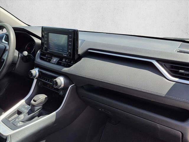 Used 2022 Toyota RAV4 XLE w/ Convenience Package FWD image 16