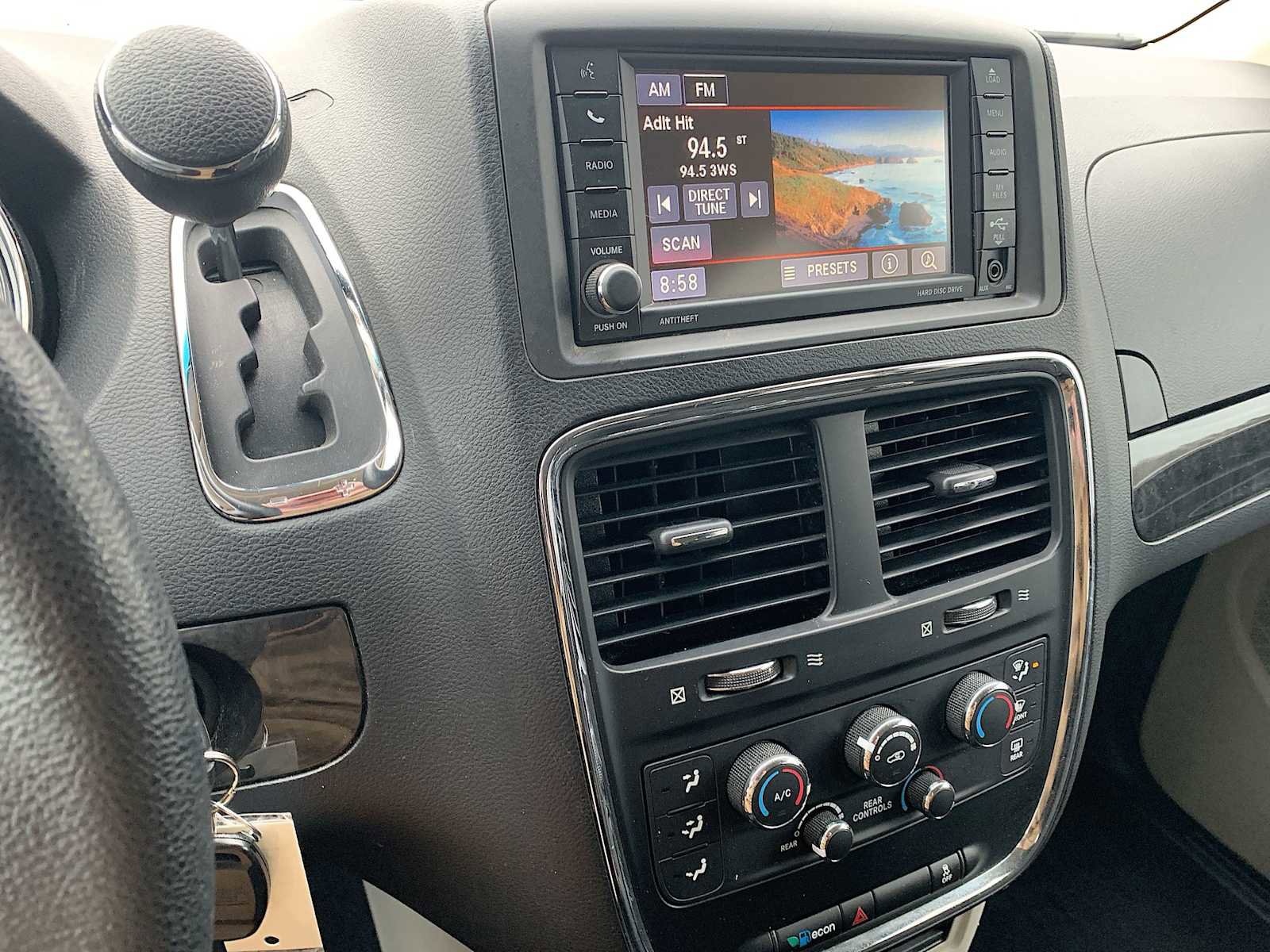 Used 2017 Dodge Grand Caravan SE w/ Power Window Group image 13