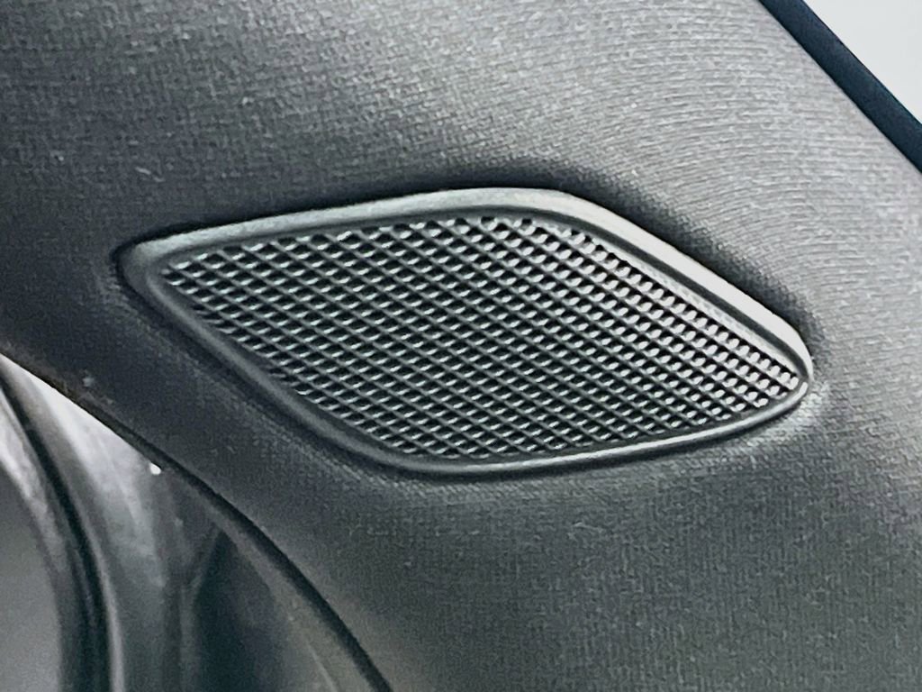 Used 2018 Ford Taurus SHO w/ Sho Performance Package image 19