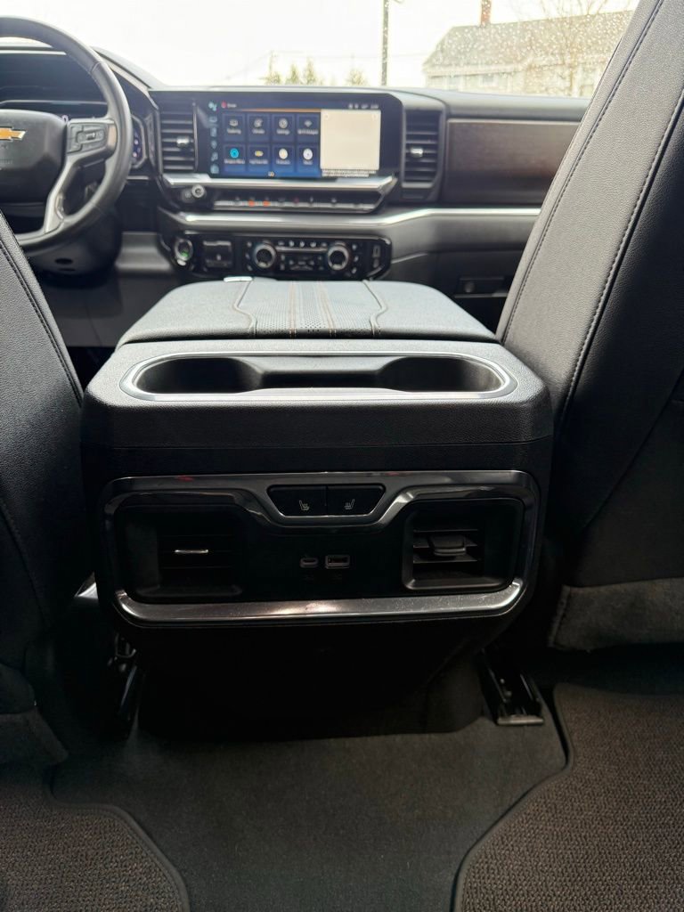 Used 2024 Chevrolet Silverado 1500 High Country image 24