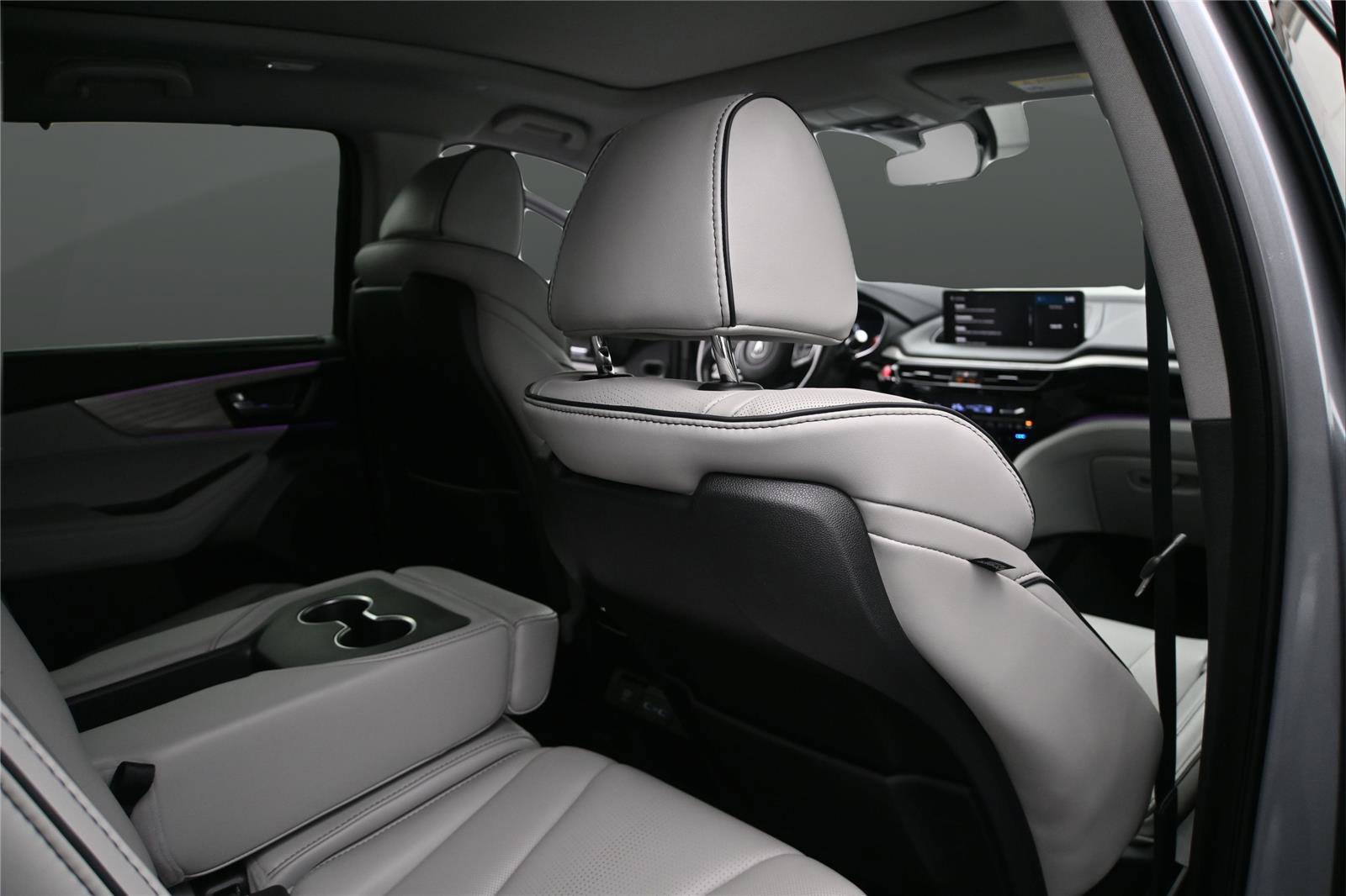Certified 2024 Acura MDX SH-AWD w/ Advance Package image 20