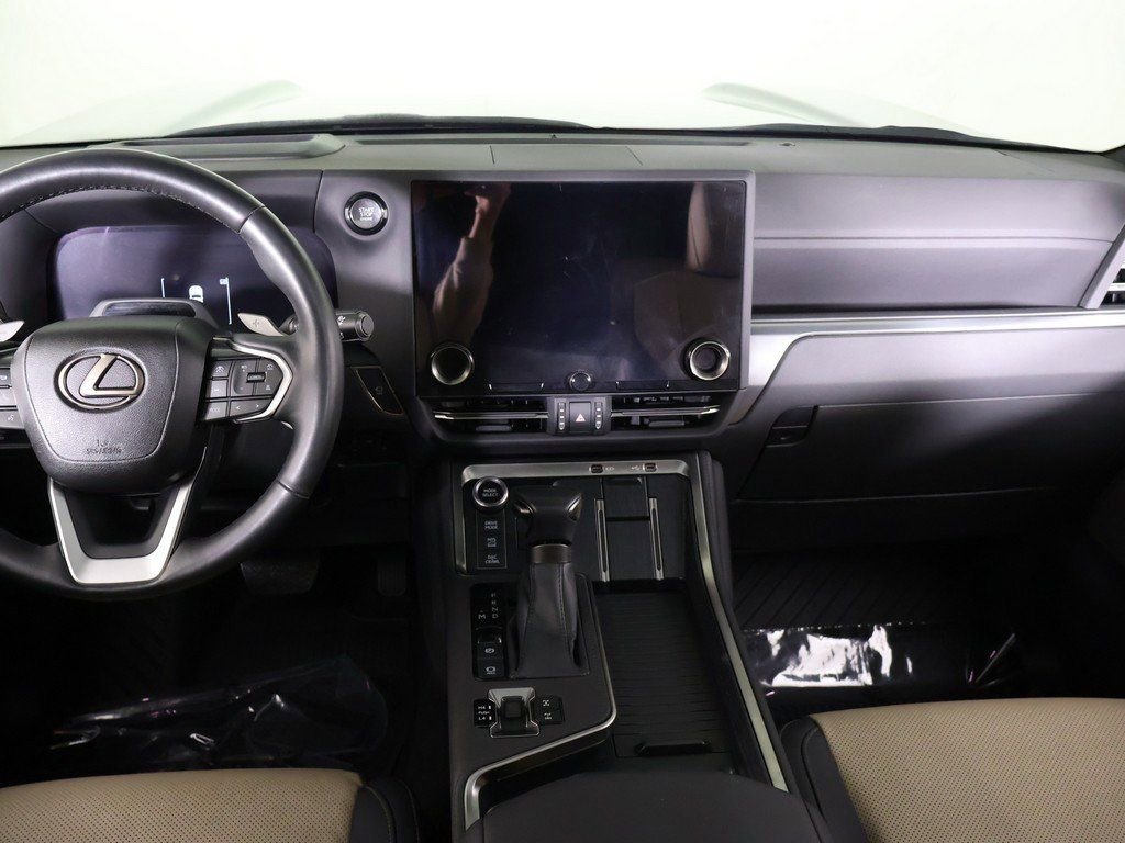 Used 2024 Lexus GX 550 image 42