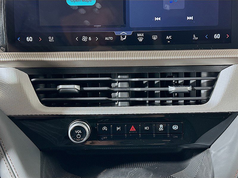 New 2025 Ford Explorer Active w/ Active Comfort Package image 16