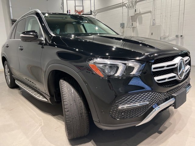 Used 2022 Mercedes-Benz GLE 350 4MATIC w/ Premium Package image 3