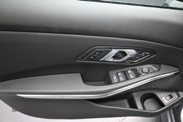 New 2026 BMW 330i Sedan w/ M Sport Package RWD image 18