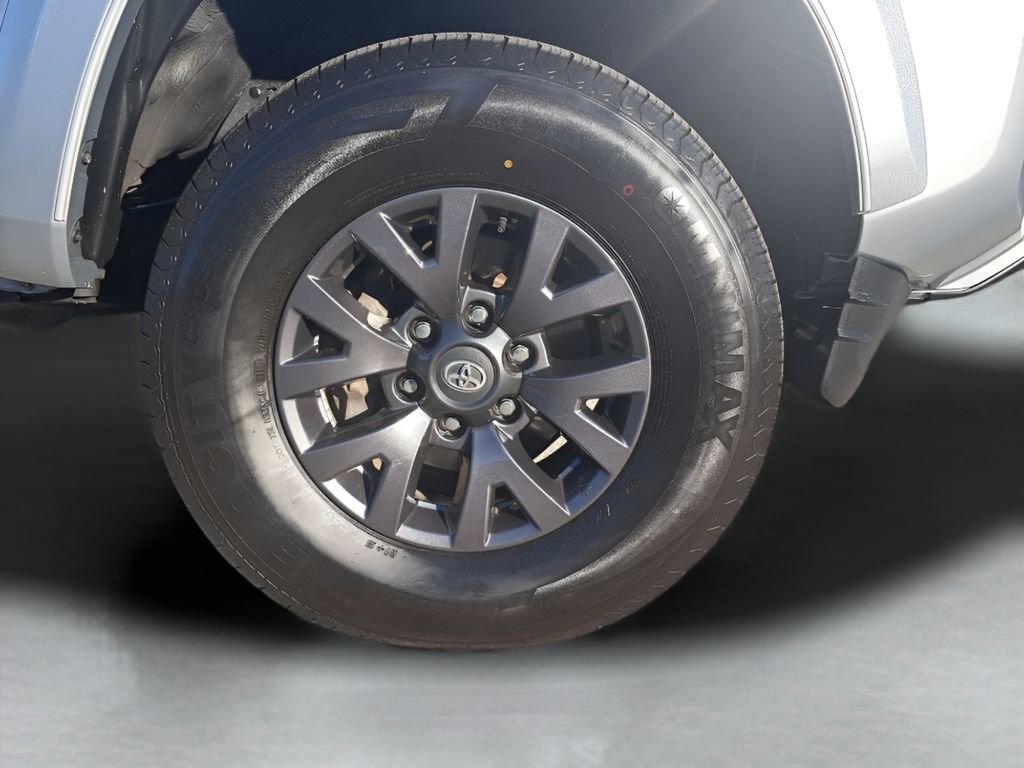 Used 2022 Toyota Tacoma SR5 image 11