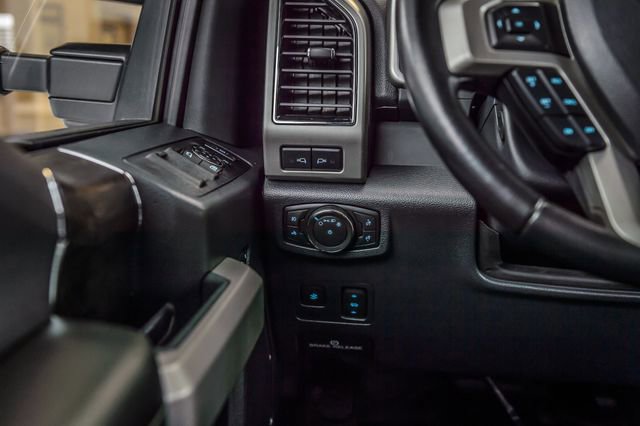 Used 2022 Ford F250 Lariat w/ Lariat Ultimate Package image 28