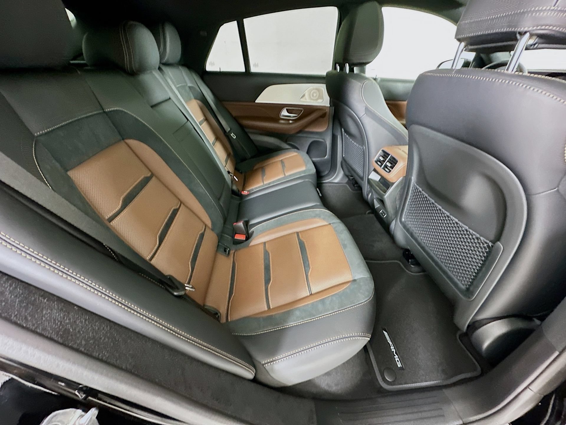 New 2026 Mercedes-Benz GLE 53 AMG 4MATIC Coupe image 30