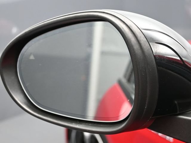 Used 2023 Alfa Romeo Giulia Veloce RWD image 9