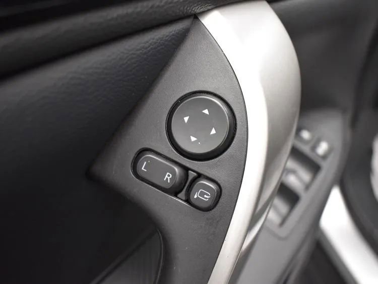 Used 2024 Mitsubishi Eclipse Cross SE image 23