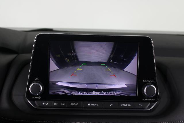 Certified 2024 Nissan Rogue SV FWD image 28