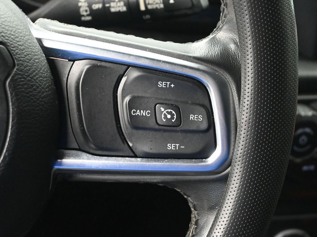 Used 2019 Jeep Wrangler Unlimited Sahara image 14