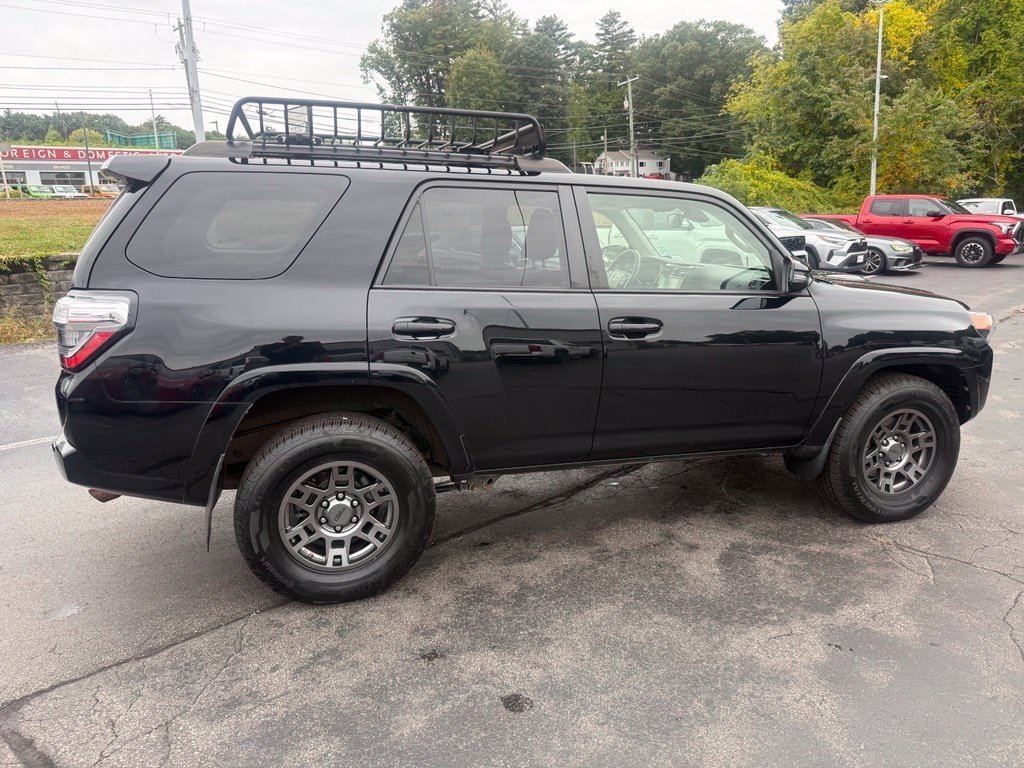 Certified 2020 Toyota 4Runner Venture w/ Moonroof Package AWD/4WD image 11