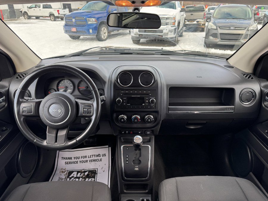 Used 2012 Jeep Compass Sport image 21