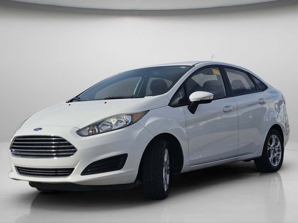 Used 2015 Ford Fiesta SE image 17