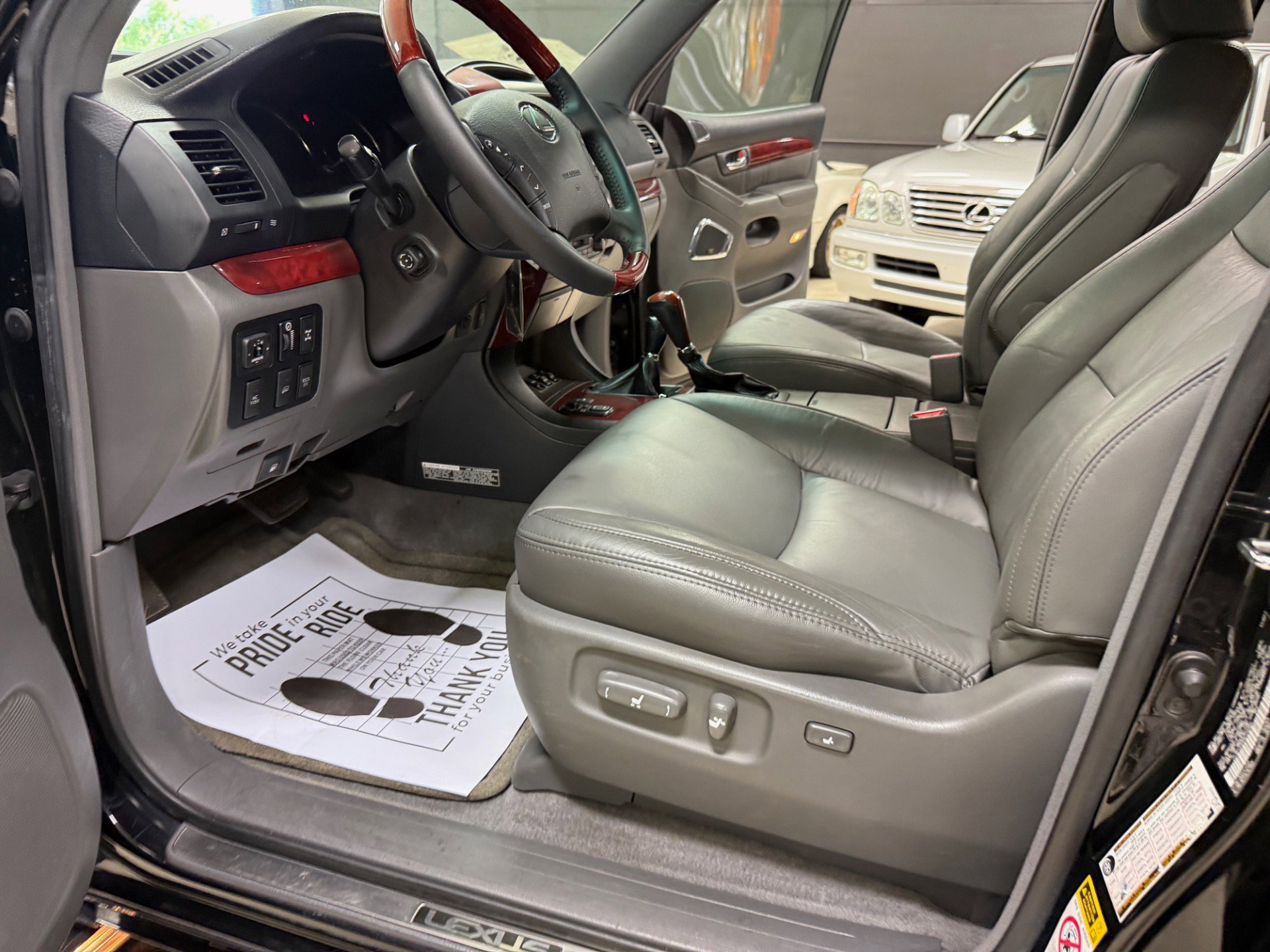 Used 2008 Lexus GX 470 image 26