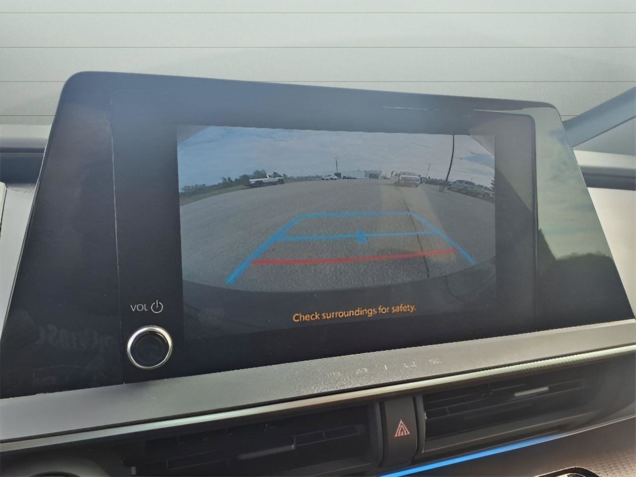 Used 2024 Toyota Prius XLE image 13