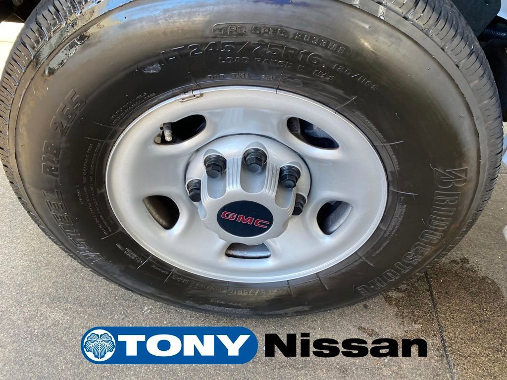 Used 2023 GMC Savana 2500 w/ Driver Convenience Package image 26