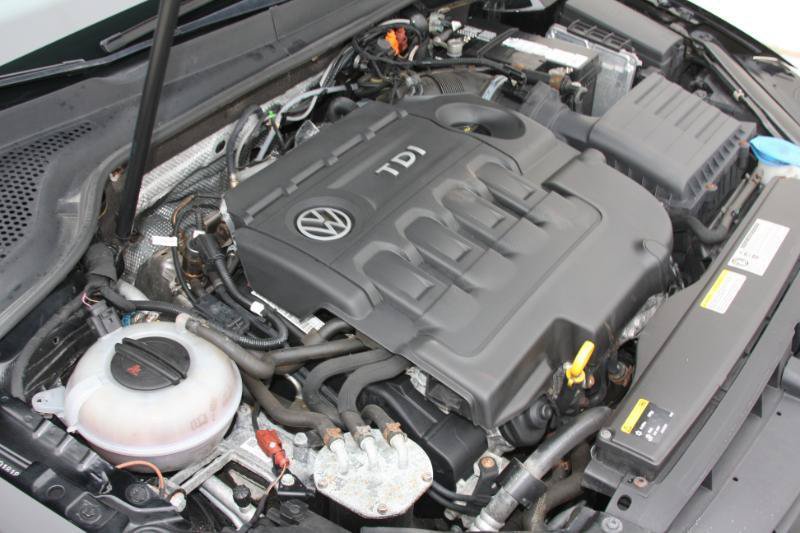 Used 2015 Volkswagen Golf TDI SEL FWD image 21