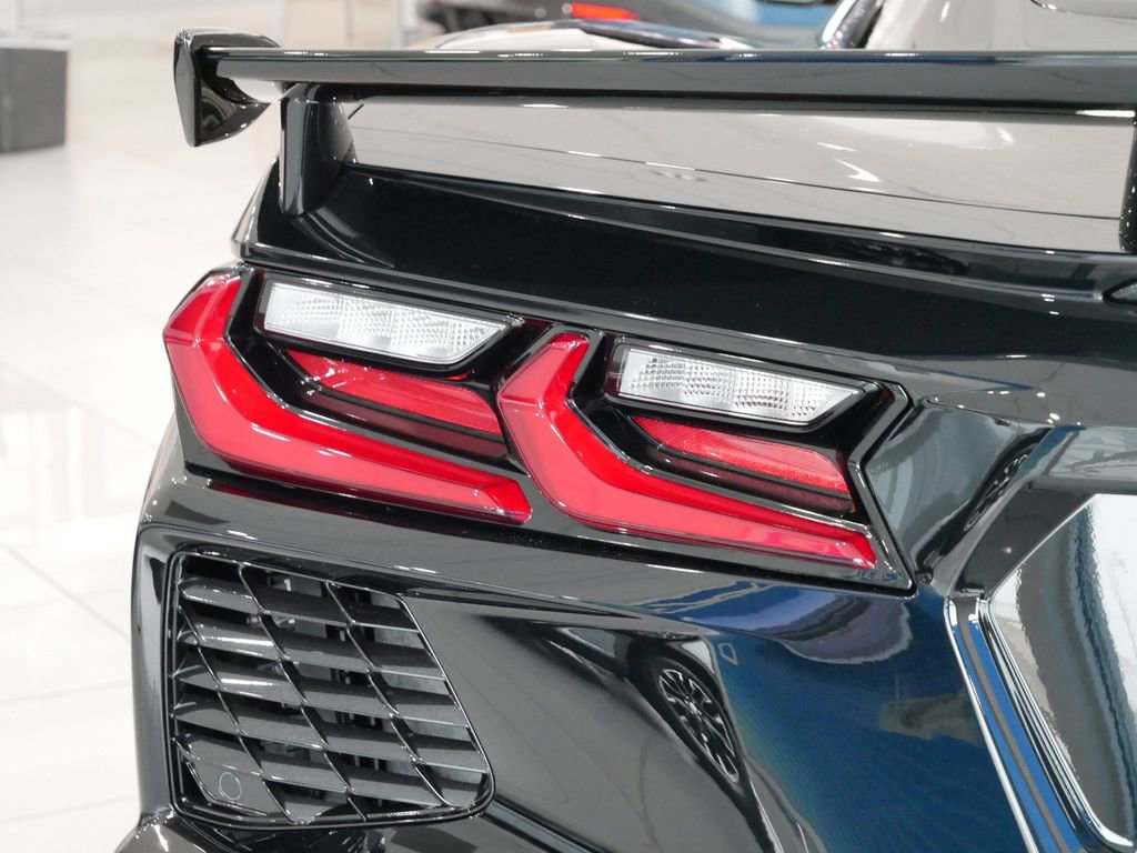 New 2026 Chevrolet Corvette Stingray Preferred Cpe w/ Z51 Performance Package image 4