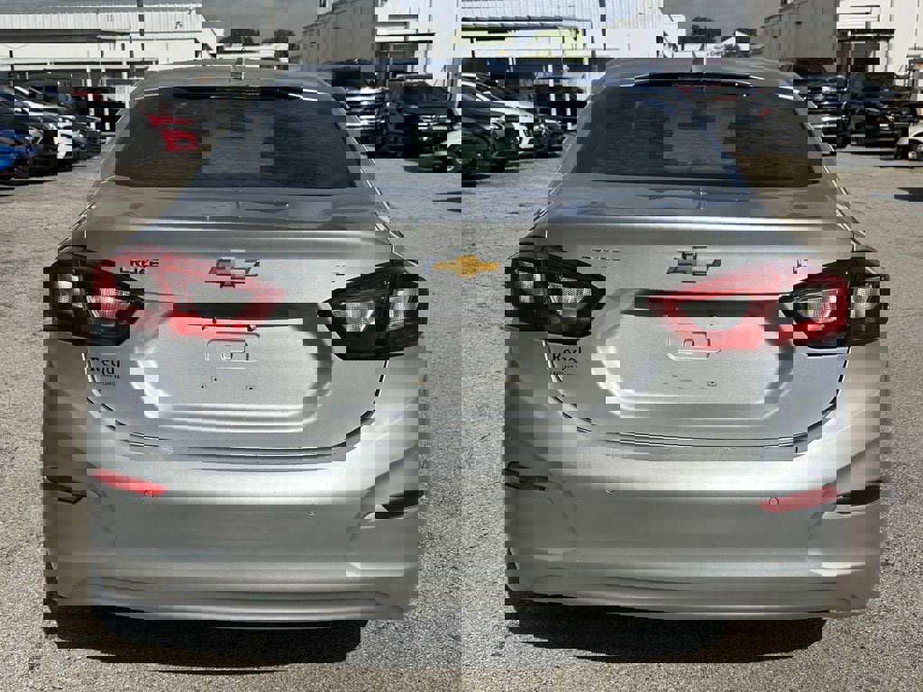 Used 2019 Chevrolet Cruze LT w/ Convenience Package image 6