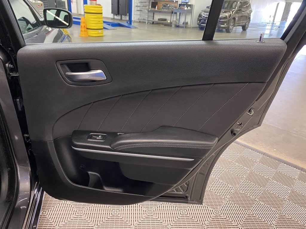 Used 2023 Dodge Charger SXT image 11