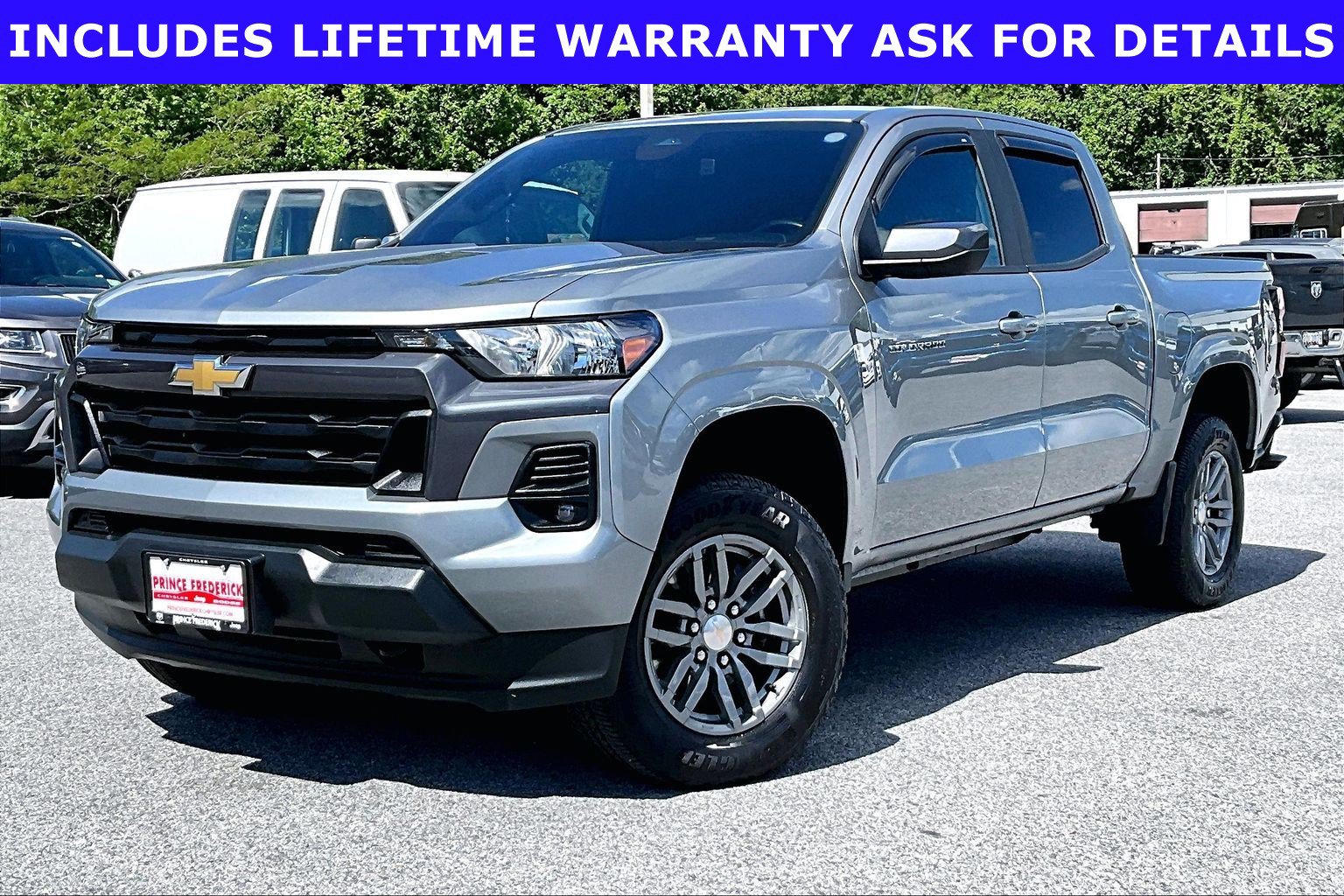 Used 2023 Chevrolet Colorado LT w/ LT Convenience Package AWD/4WD image 3