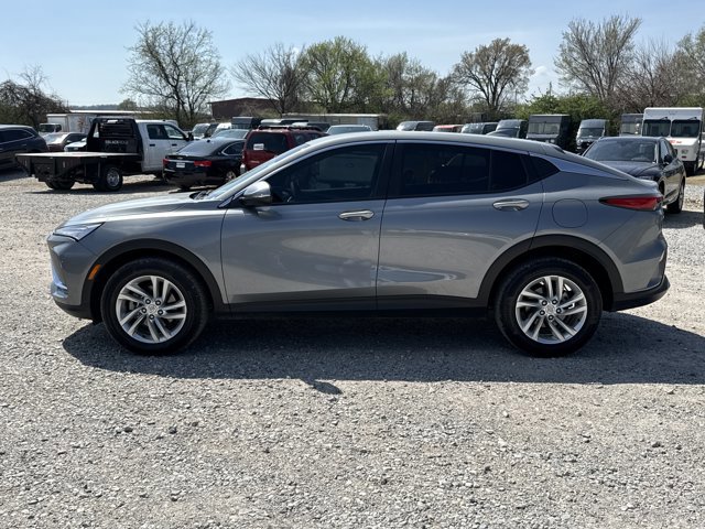 Used 2024 Buick Envista Preferred w/ Convenience II Package image 3