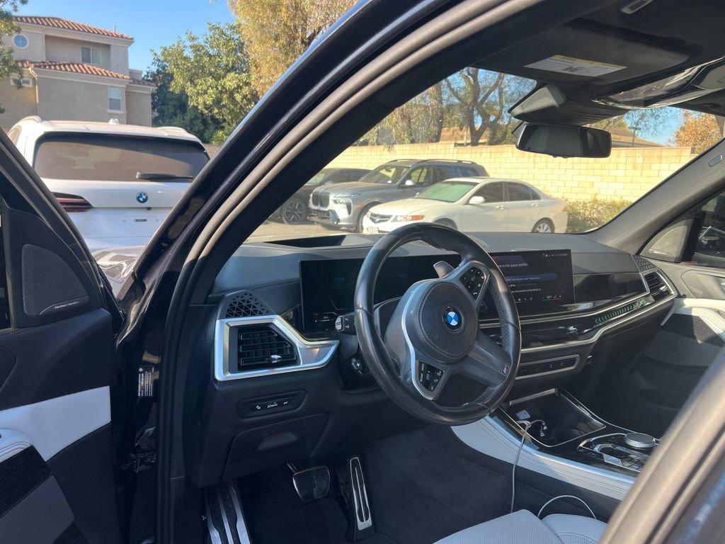 Used 2024 BMW X5 sDrive40i w/ M Sport Package RWD image 14