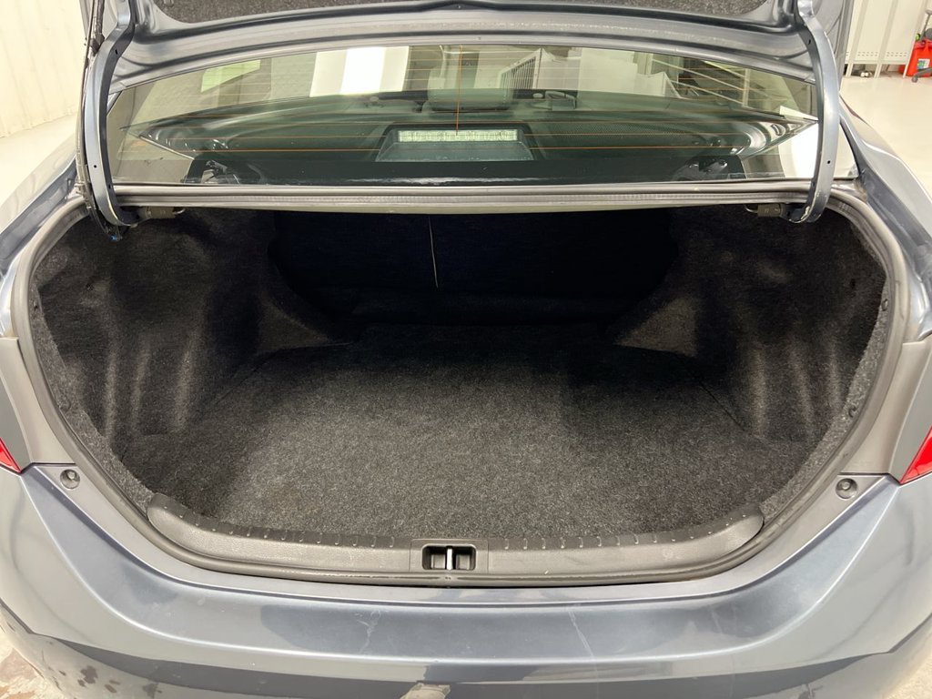 Used 2016 Toyota Corolla LE FWD image 23