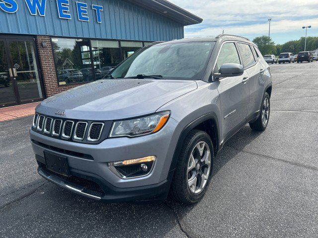 Used 2017 Jeep Compass Limited w/ Navigation Group AWD/4WD image 2