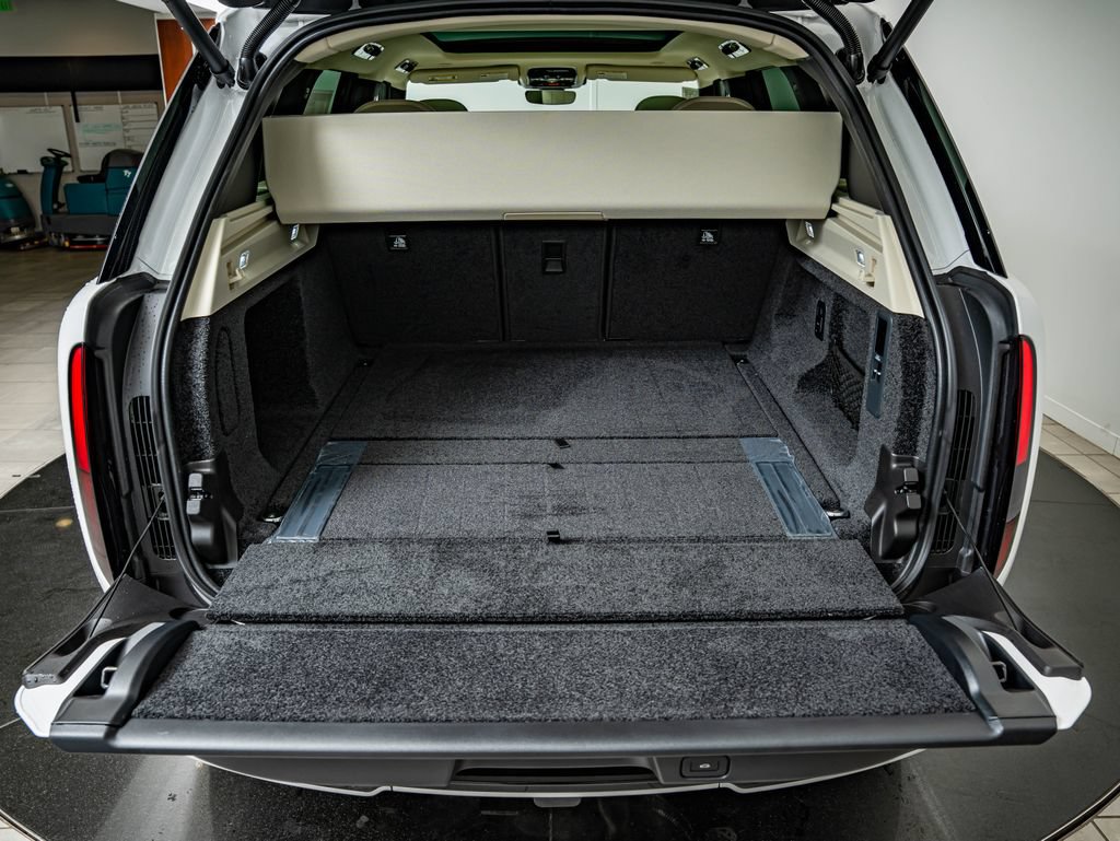 New 2026 Land Rover Range Rover SE AWD/4WD image 35