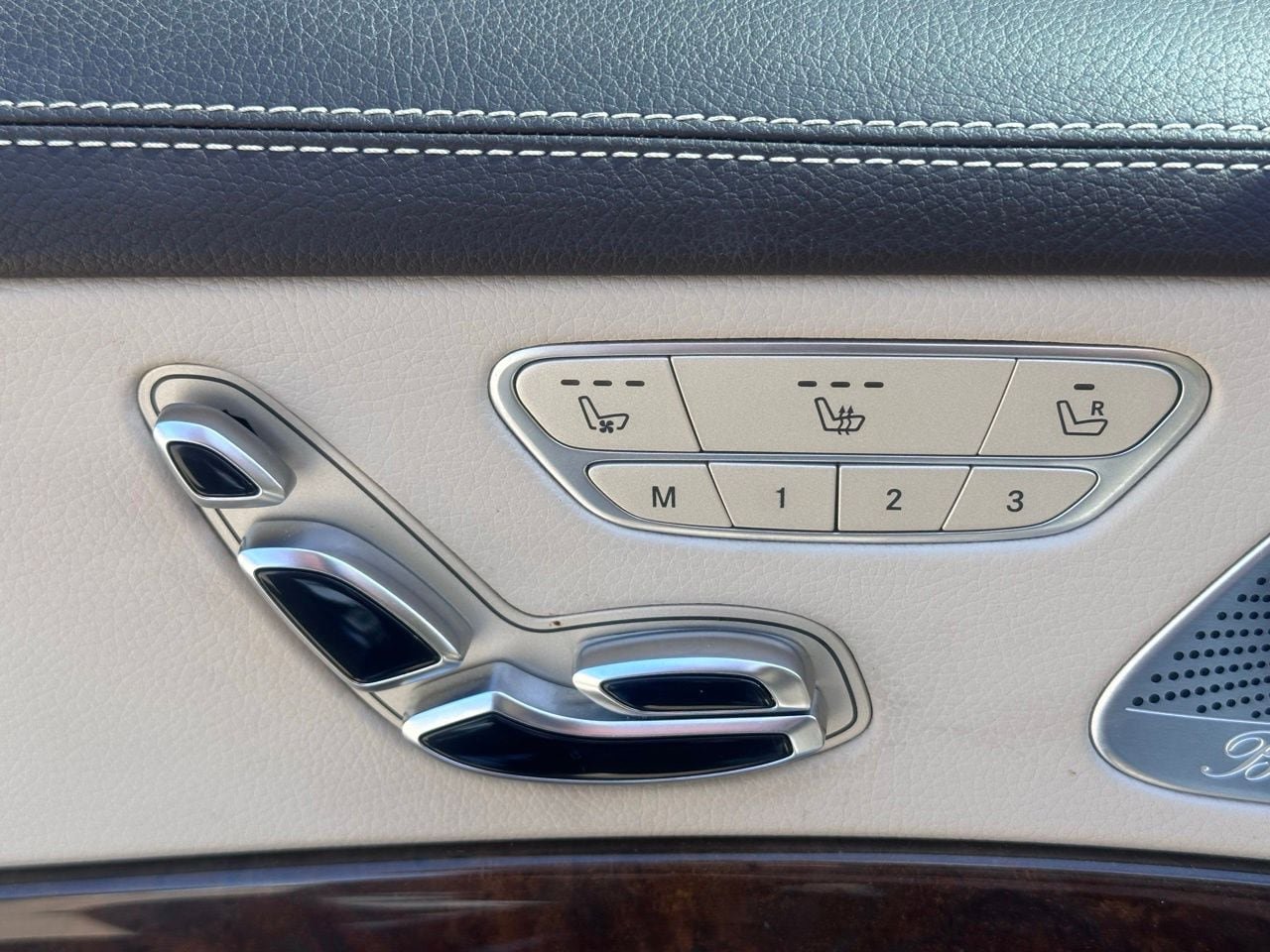 Used 2015 Mercedes-Benz S 550 Sedan image 22