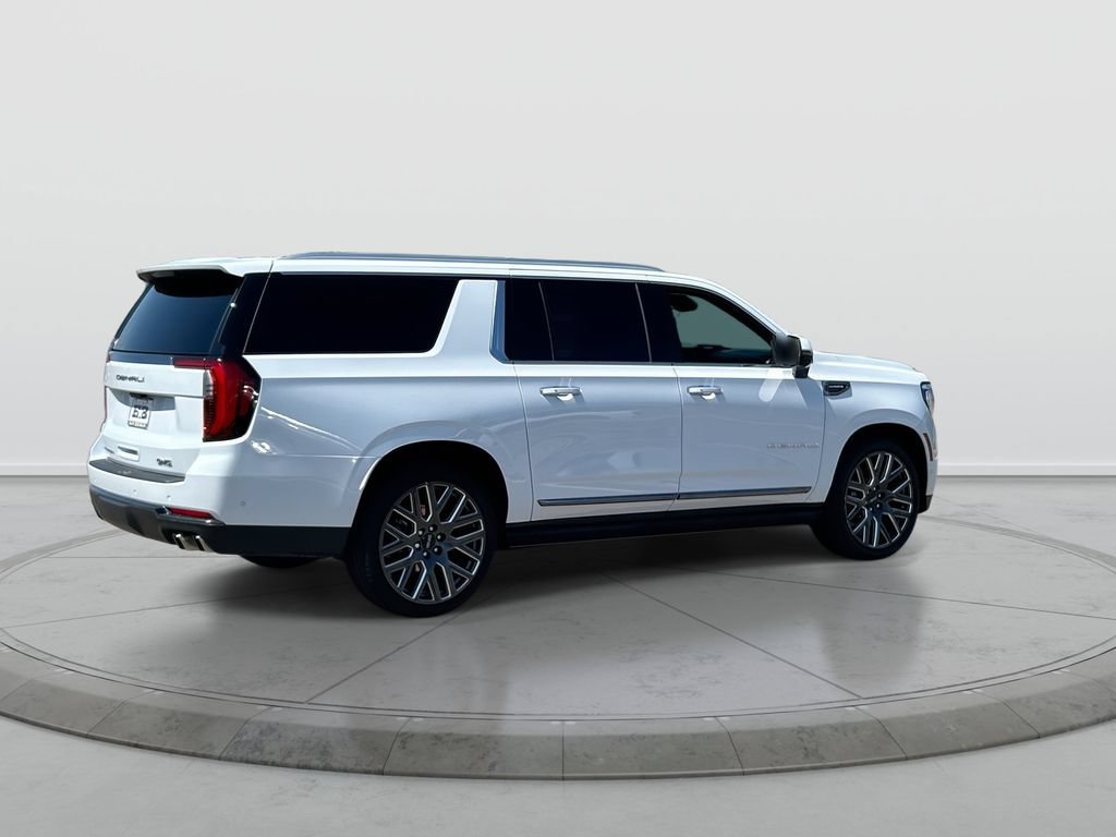 Used 2026 GMC Yukon XL Denali Ultimate AWD/4WD image 8