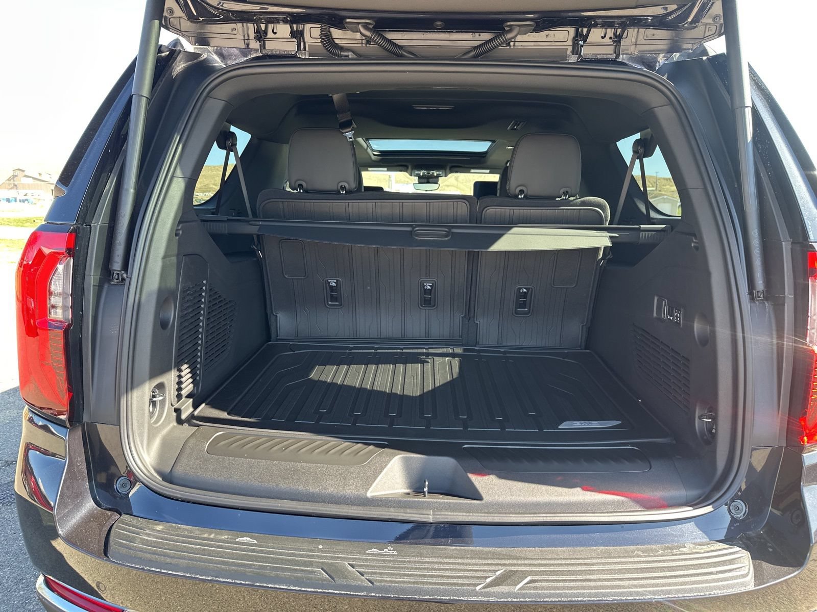 New 2026 GMC Yukon XL Elevation AWD/4WD image 30