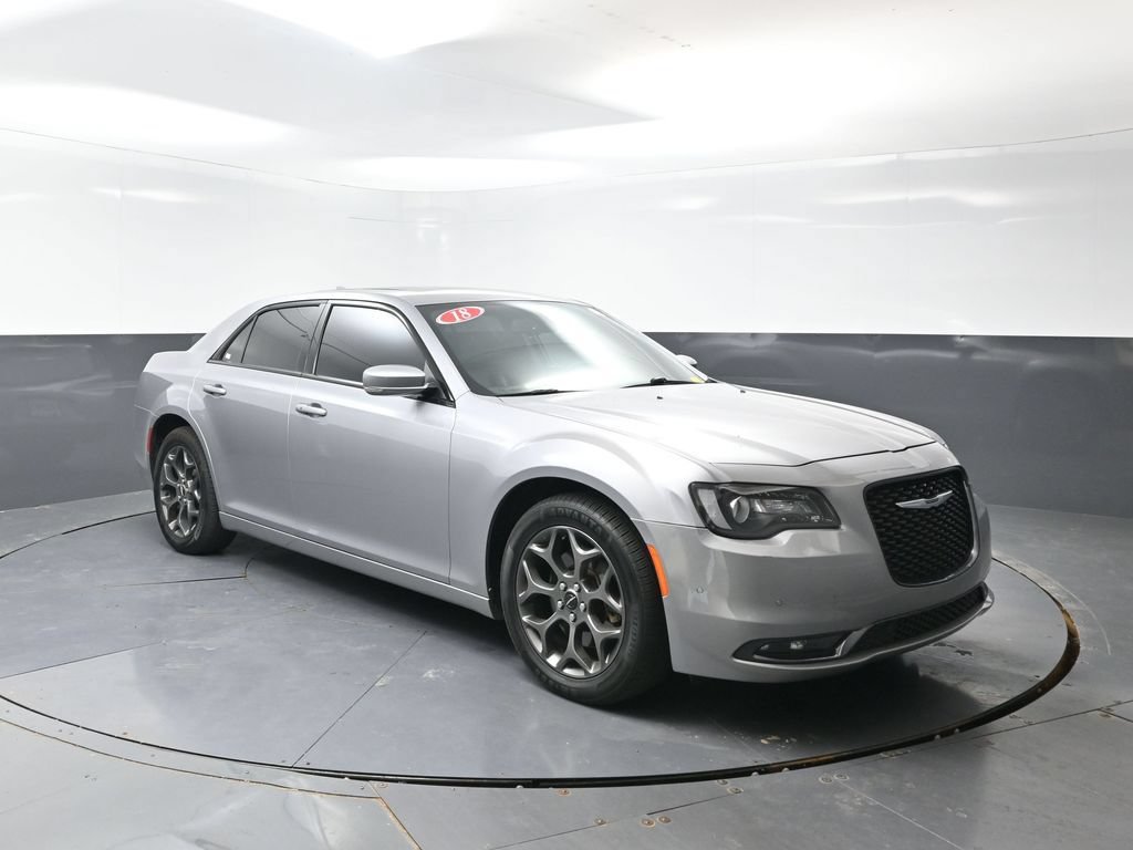 Used 2018 Chrysler 300 S w/ 300S Premium Group 2 AWD/4WD image 5