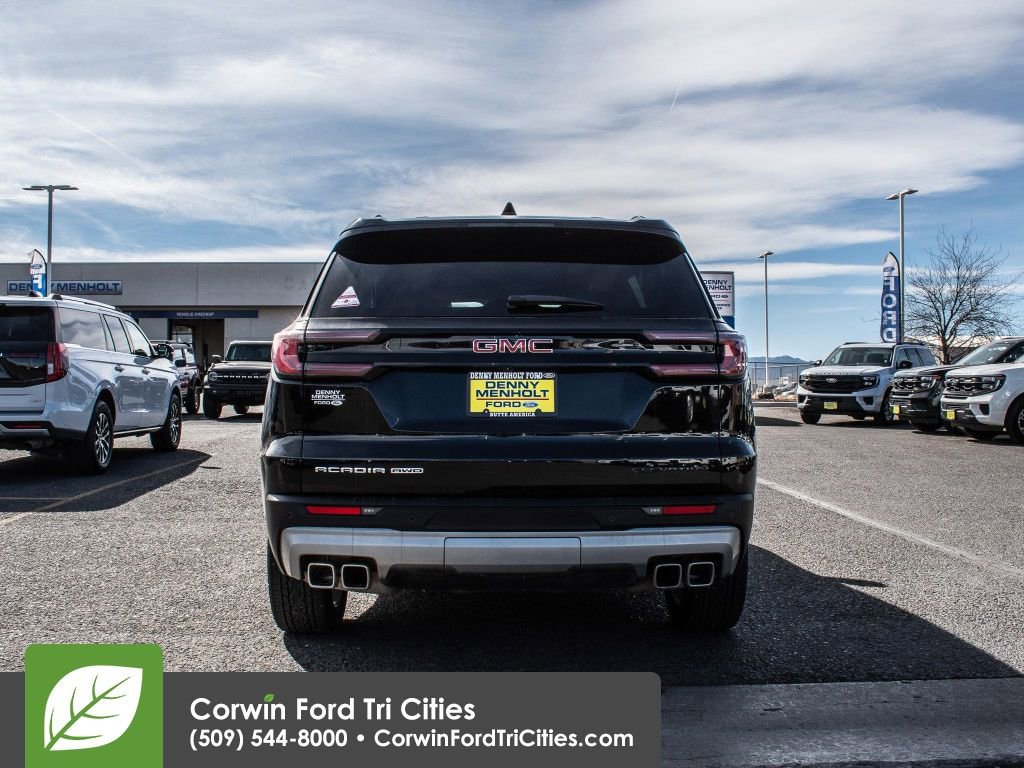 Used 2025 GMC Acadia Elevation w/ Elevation Premium Package image 3