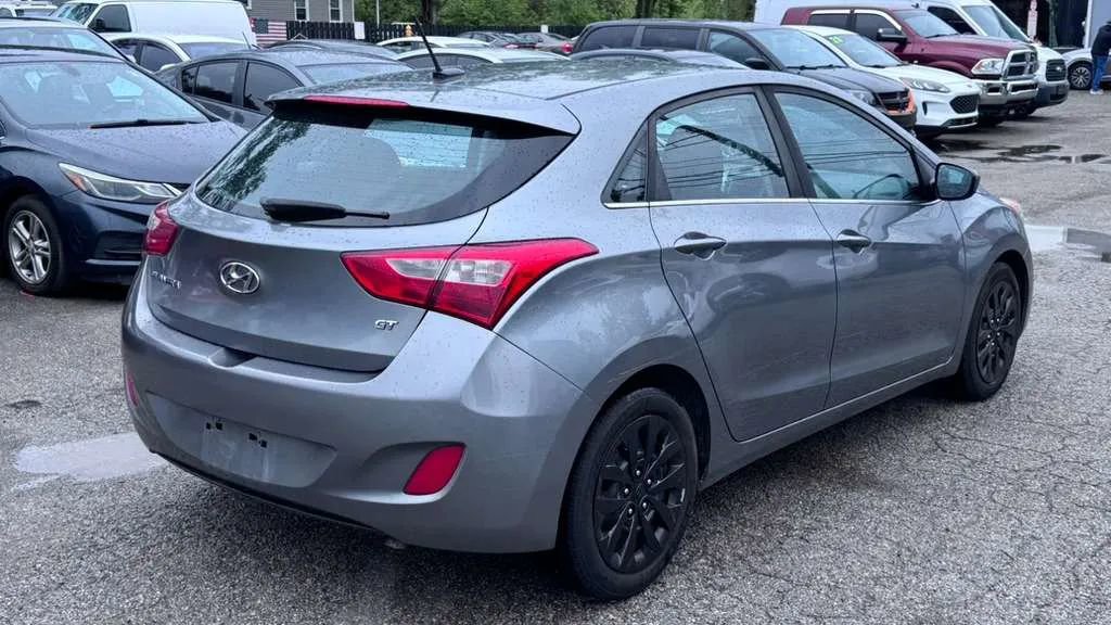 Used 2017 Hyundai Elantra GT FWD image 5