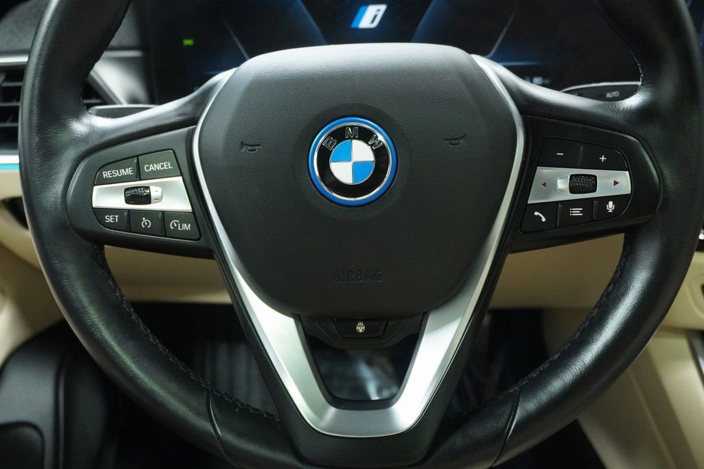 Certified 2024 BMW i4 xDrive40i w/ Premium Package image 16