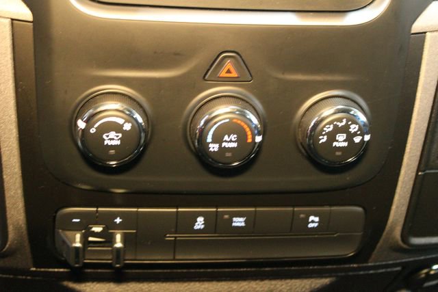 Used 2015 RAM 2500 Tradesman w/ Chrome Appearance Group image 24