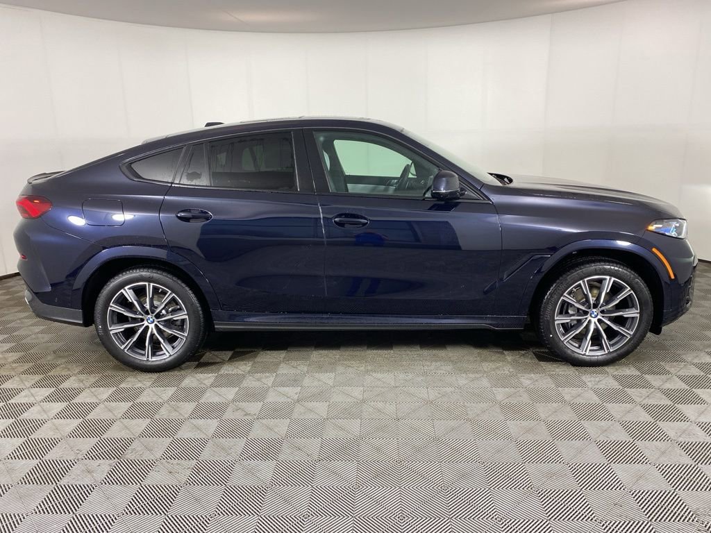 New 2026 BMW X6 xDrive40i AWD/4WD image 2