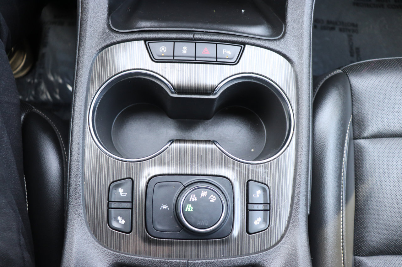 Used 2023 GMC Acadia SLT image 38