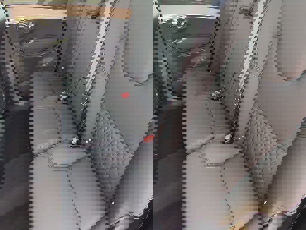 Used 2026 Volvo XC90 B6 Plus w/ Protection Package Premier image 18