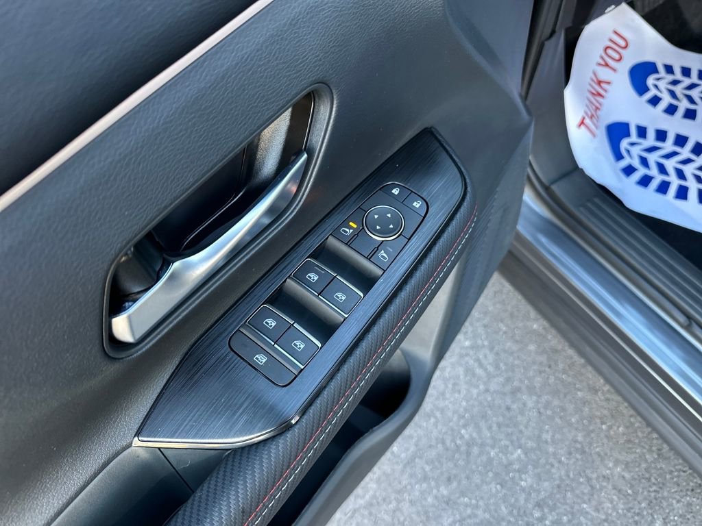Used 2026 Nissan Kicks SR w/ Cold Weather Package image 15